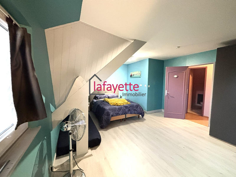 Maison - 191 m² - 6 pièces