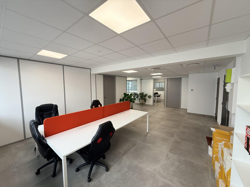 Bureau - 96 m²
