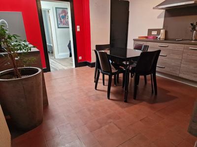 Appartement - 170 m² - 7 pièces