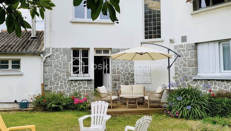 Maison en pierre - 225 m² - 10 pièces