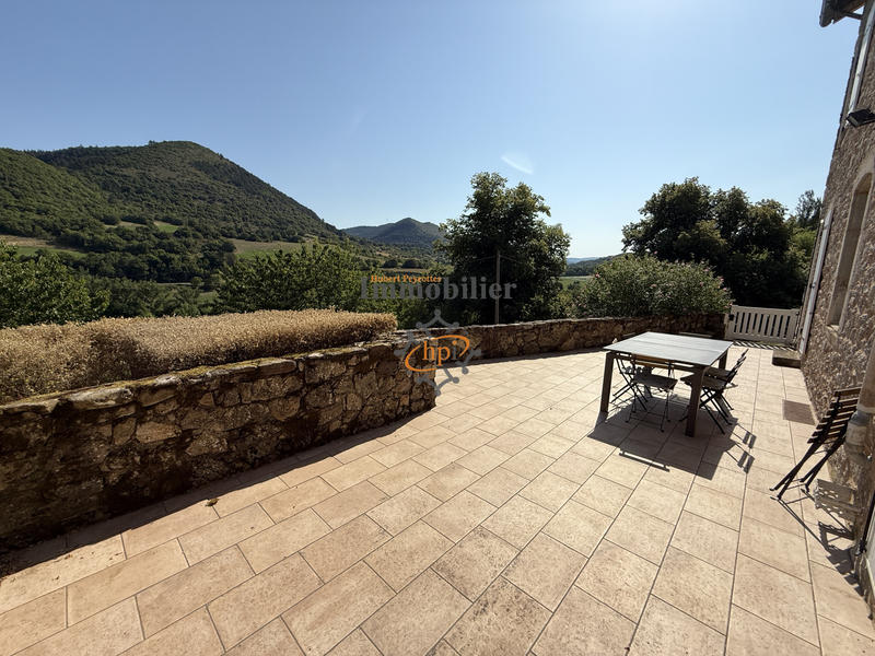 Propriété - 490 m² - 15 pièces