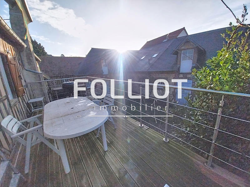 Maison - 200 m² - 14 pièces