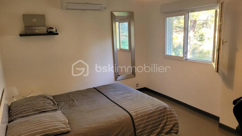 Villa - 183 m² - 6 pièces