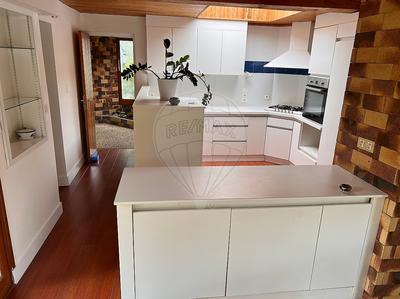 Propriété - 264 m² - 6 pièces