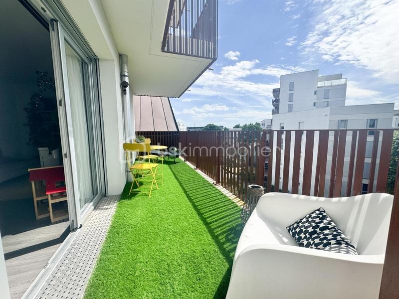 Appartement - 83 m² - 4 pièces