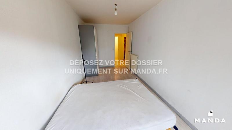 Chambre - 11 m² - 4 pièces