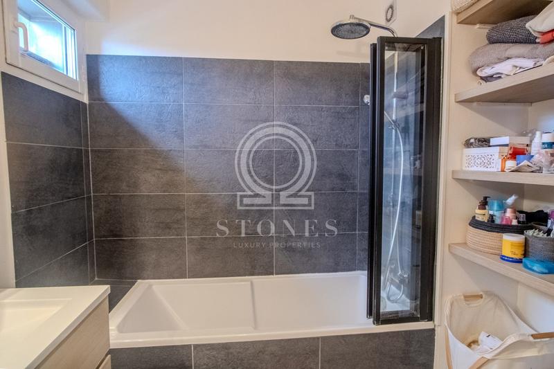 Appartement - 92 m² - 4 pièces