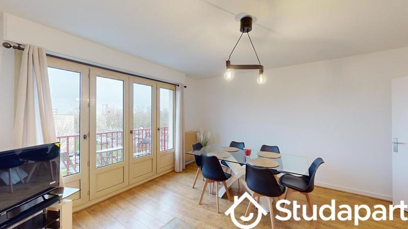 Chambre - 9 m² - 1 pièce