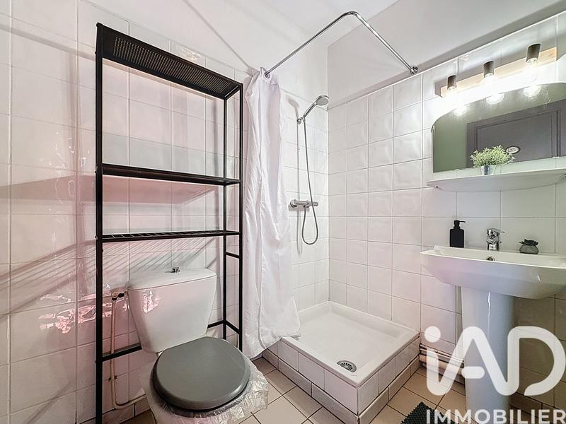 Maison - 225 m² - 9 pièces