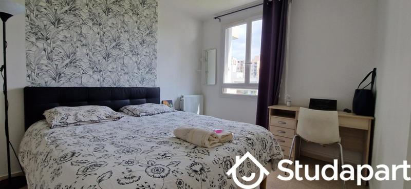 Chambre - 11 m² - 1 pièce