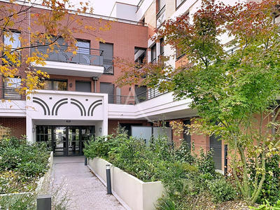 Appartement - 94 m² - 5 pièces