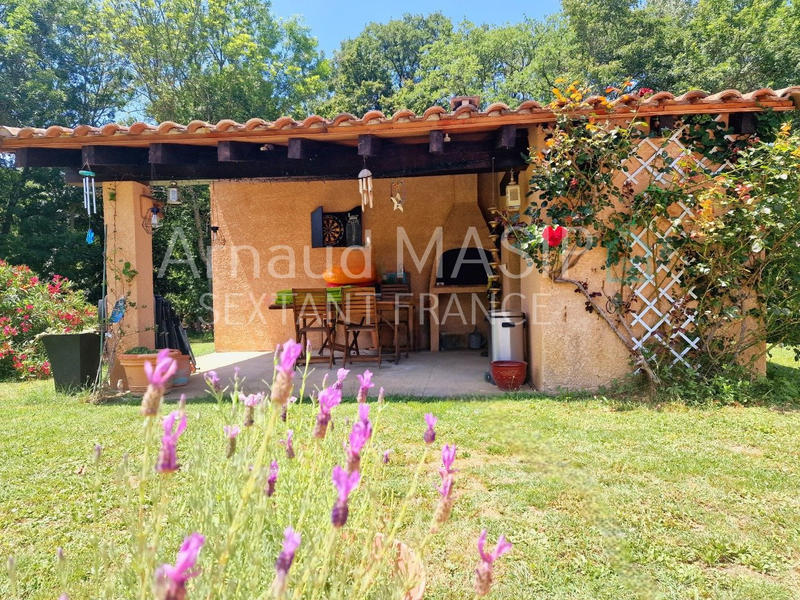 Maison - 217 m² - 8 pièces