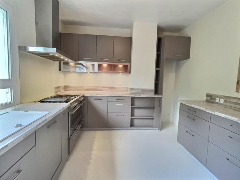 Maison - 122 m² - 6 pièces