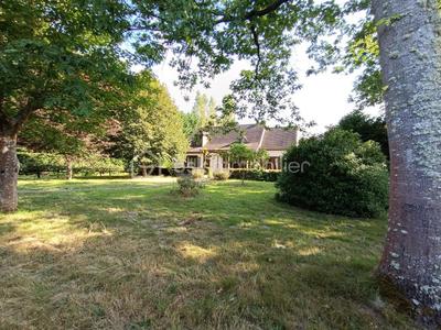 Propriété - 230 m² - 8 pièces