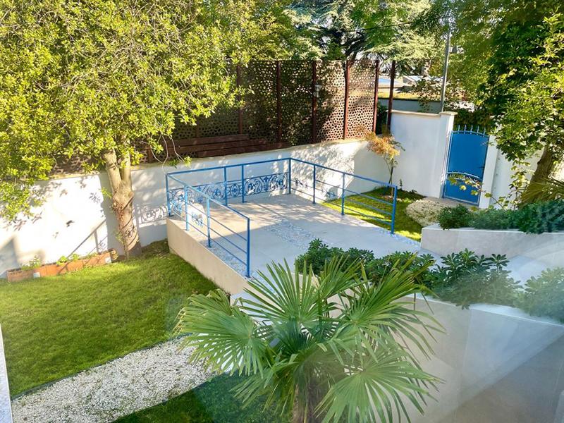 Maison - 209 m² - 7 pièces