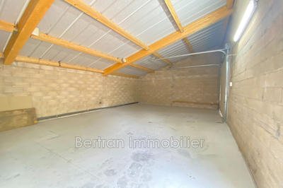 Local commercial - 77 m²