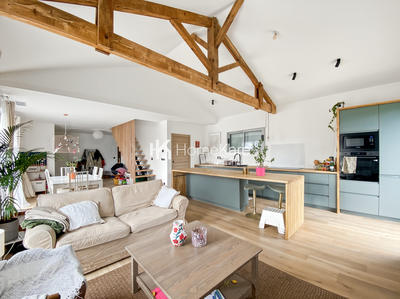 Maison - 145 m² - 5 pièces