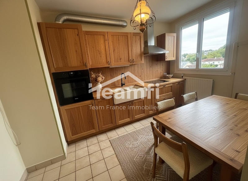 Appartement - 79 m² - 4 pièces