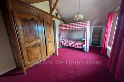 Maison - 167 m² - 8 pièces