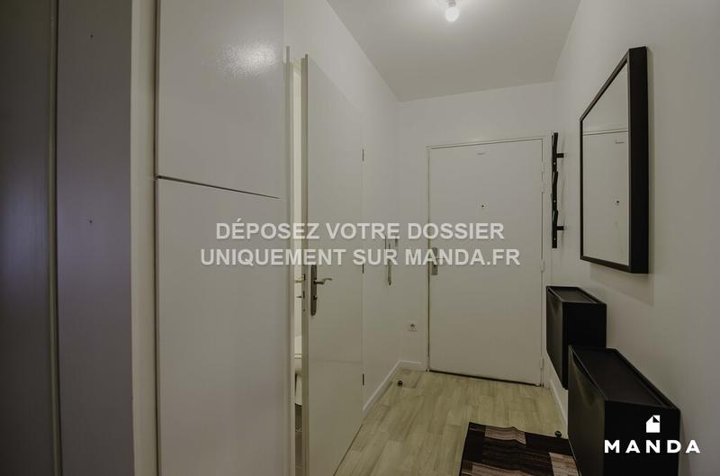 Chambre - 11 m² - 4 pièces