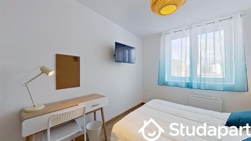 Chambre - 11 m² - 1 pièce