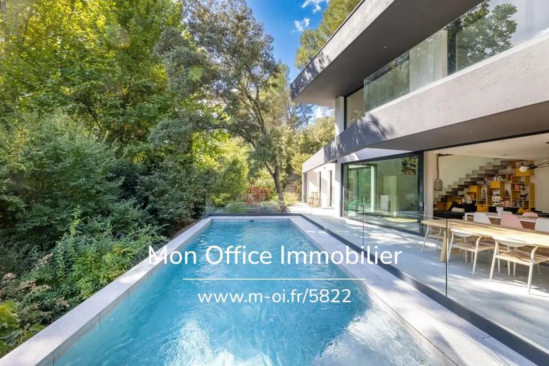 Maison - 178 m² - 5 pièces