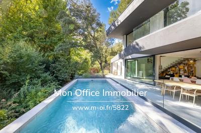 Maison - 178 m² - 5 pièces