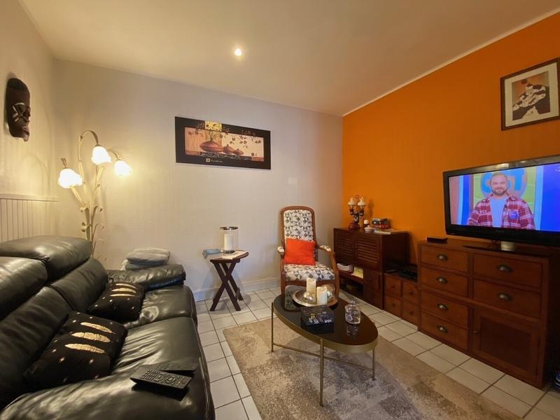 Maison - 219 m² - 9 pièces