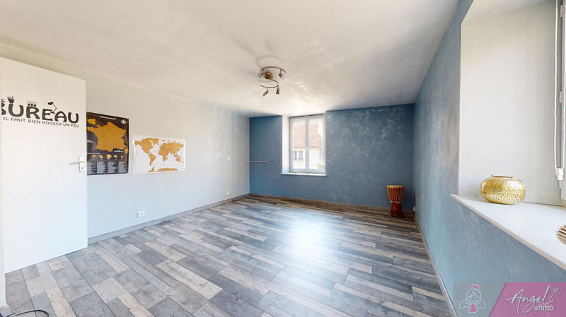 Maison - 203 m² - 8 pièces