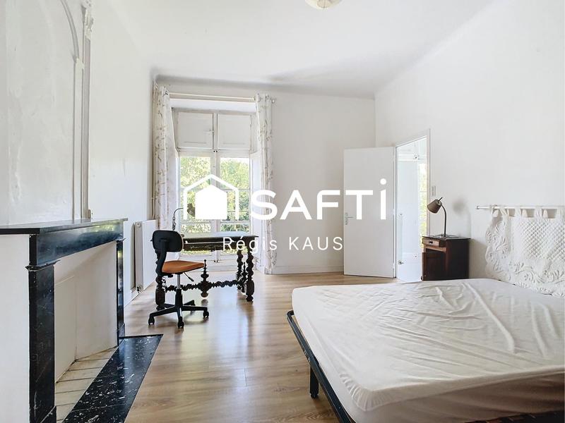 Maison - 480 m² - 10 pièces