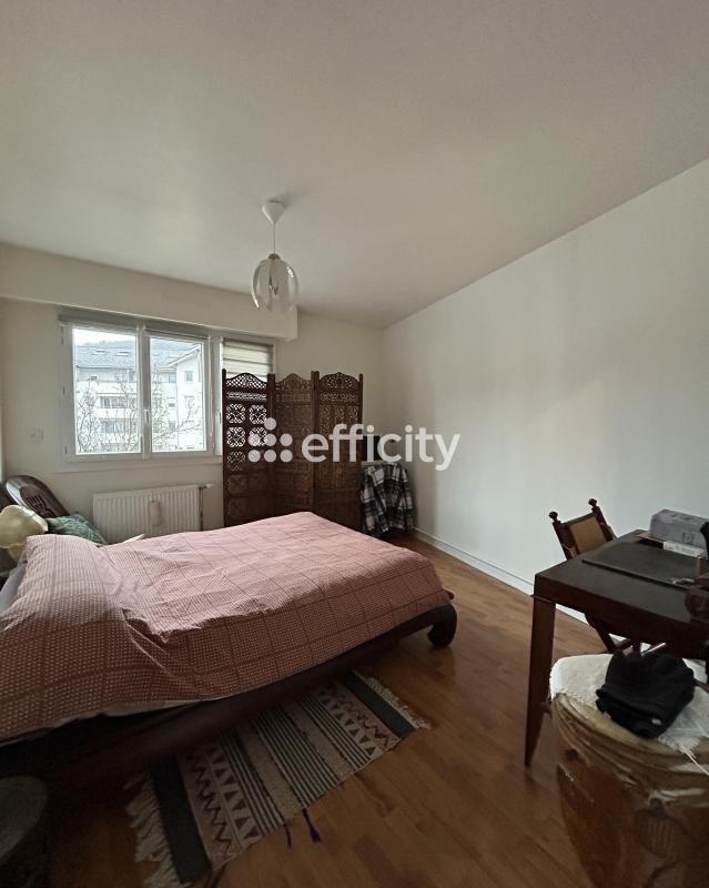 Appartement - 103 m² - 5 pièces