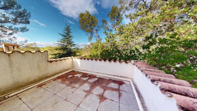 Villa - 248 m² - 9 pièces