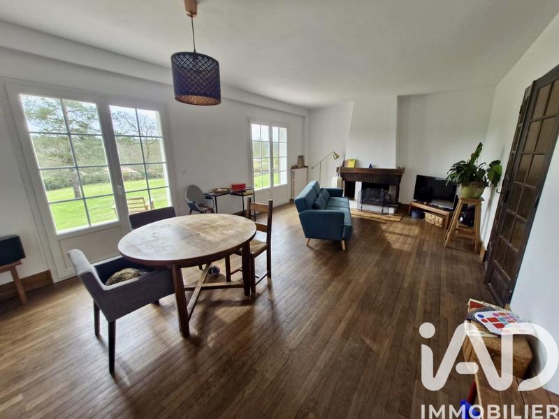 Maison - 97 m² - 4 pièces