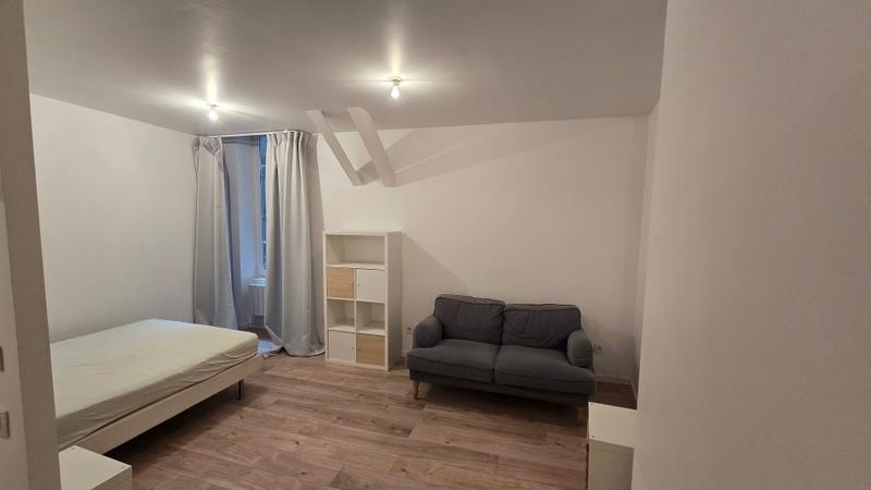 Appartement ancien - 27 m² - 1 pièce