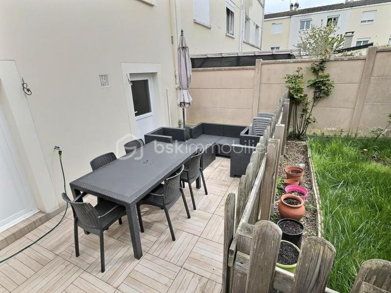 Maison - 84 m² - 5 pièces