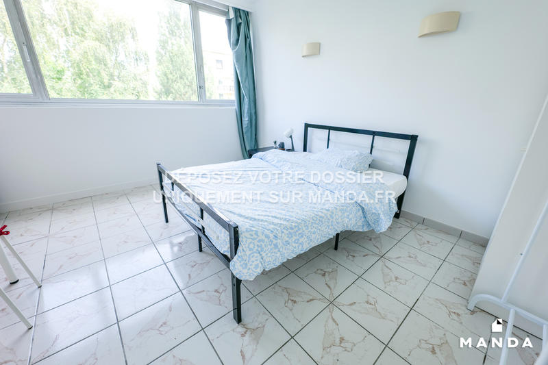 Chambre - 16 m² - 5 pièces