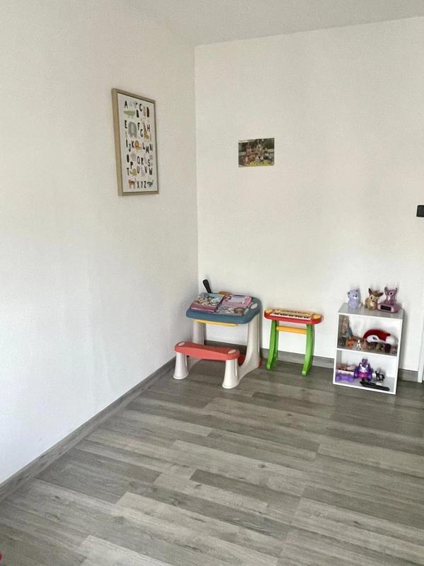 Appartement - 80 m² - 4 pièces