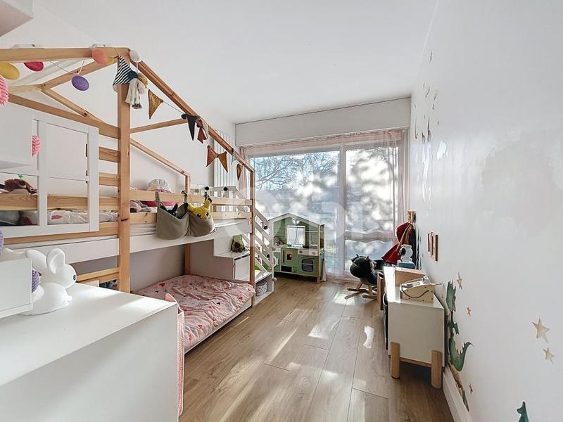 Appartement - 92 m² - 4 pièces