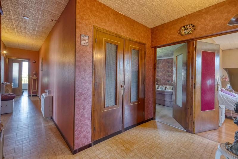 Maison - 217 m² - 10 pièces