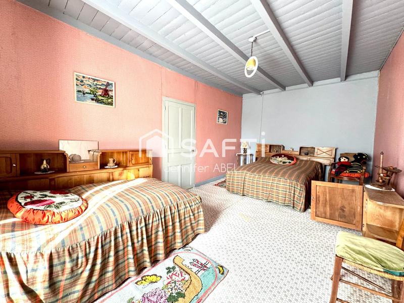 Maison - 112 m² - 8 pièces