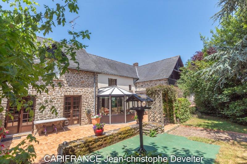 Maison en pierre - 250 m² - 8 pièces