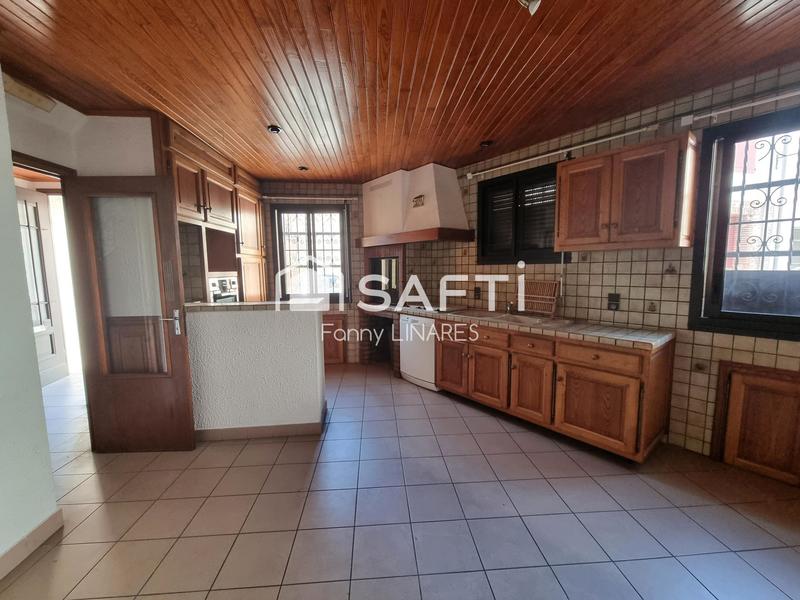 Maison - 226 m² - 8 pièces