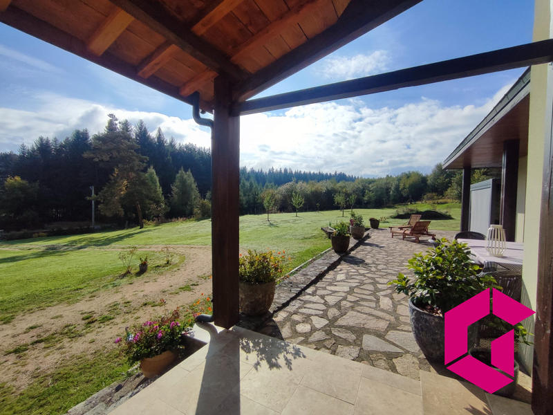 Maison contemporaine - 225 m² - 8 pièces