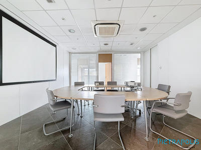 Local d'activités - 533 m²