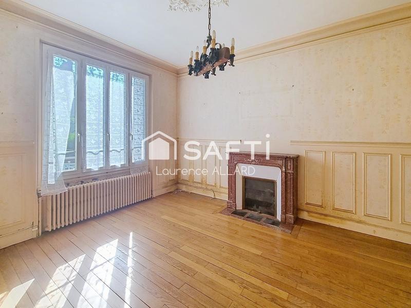 Maison - 137 m² - 7 pièces