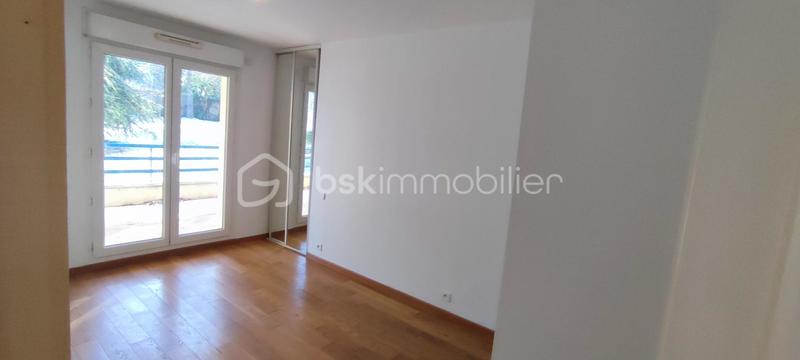 Appartement - 82 m² - 3 pièces