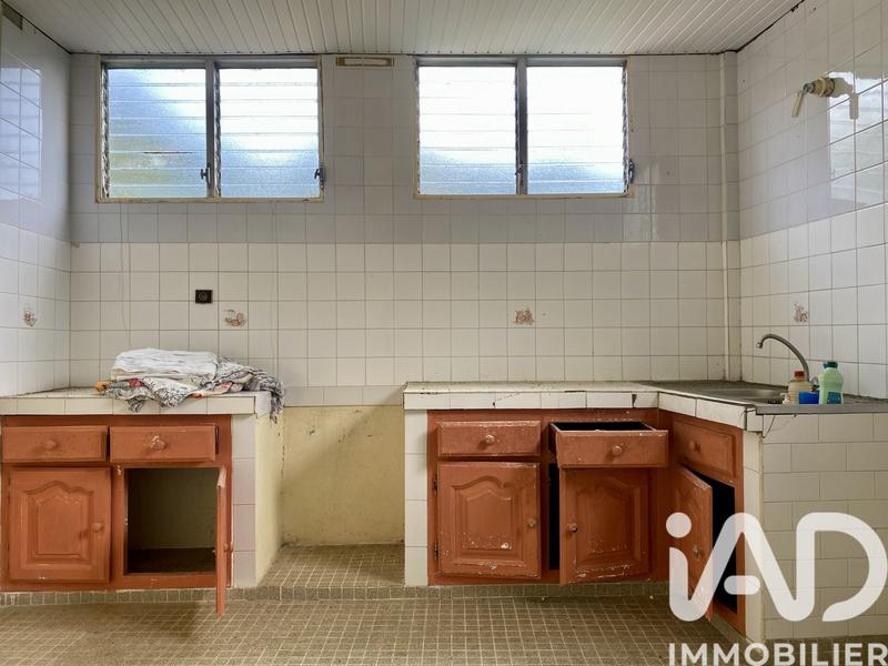 Maison - 159 m² - 9 pièces