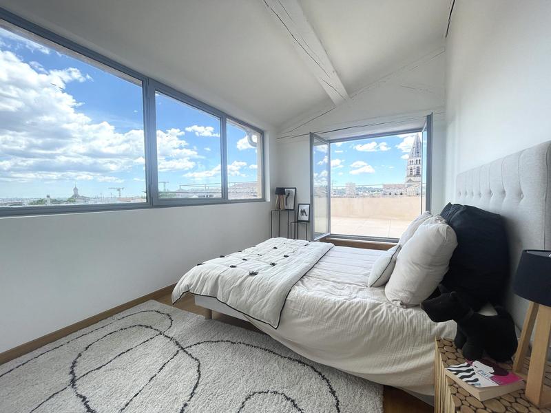 Appartement - 95 m² - 4 pièces