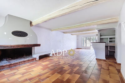 Appartement - 93 m² - 3 pièces