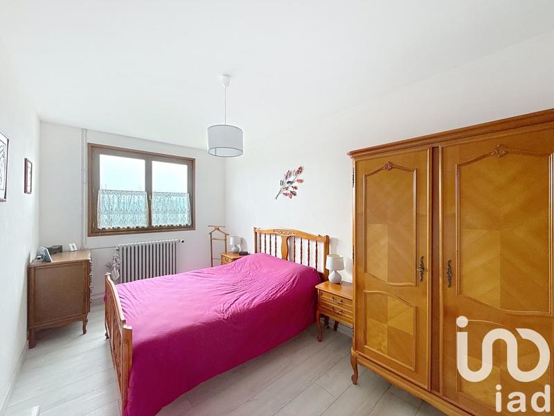 Maison - 180 m² - 8 pièces